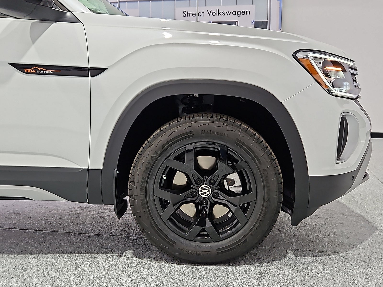 2026 Volkswagen Atlas Peak Edition