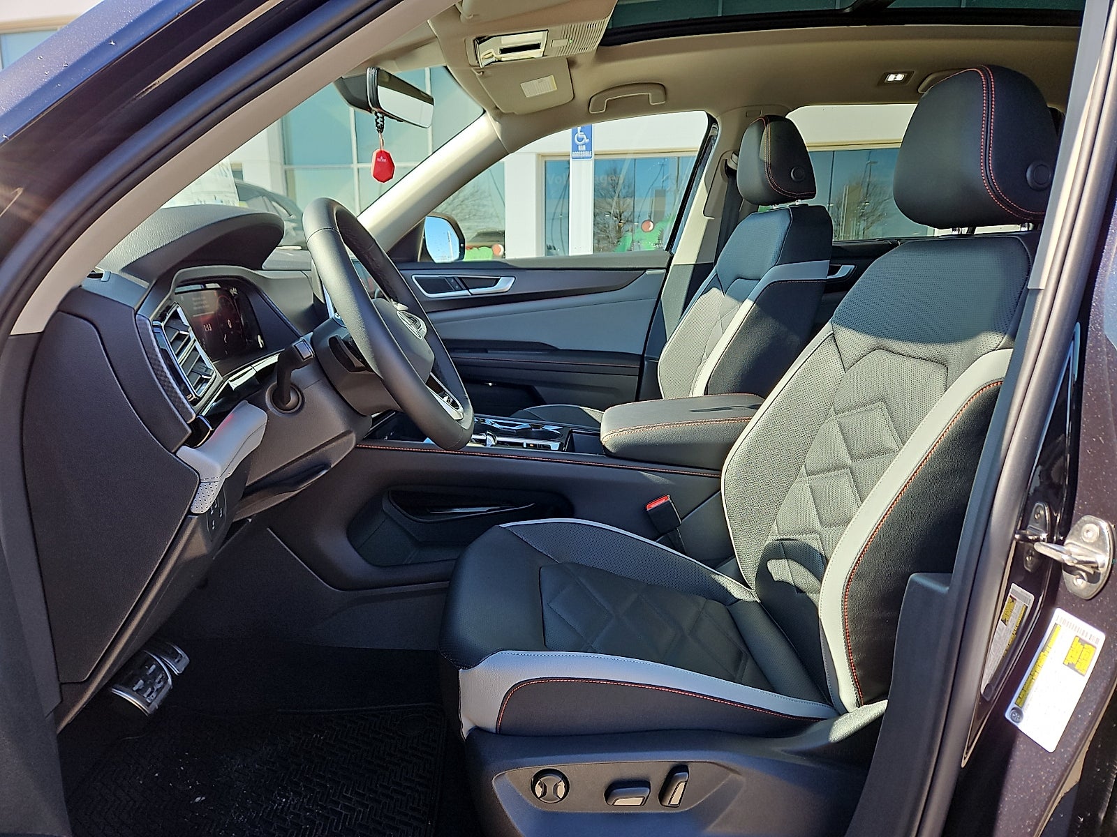 2026 Volkswagen Atlas 2.0T Peak Edition