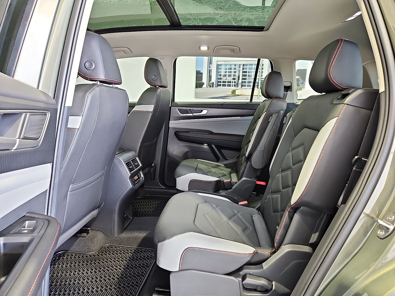 2026 Volkswagen Atlas Peak Edition