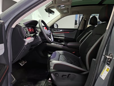 2026 Volkswagen Atlas Peak Edition