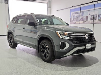 2026 Volkswagen Atlas Peak Edition