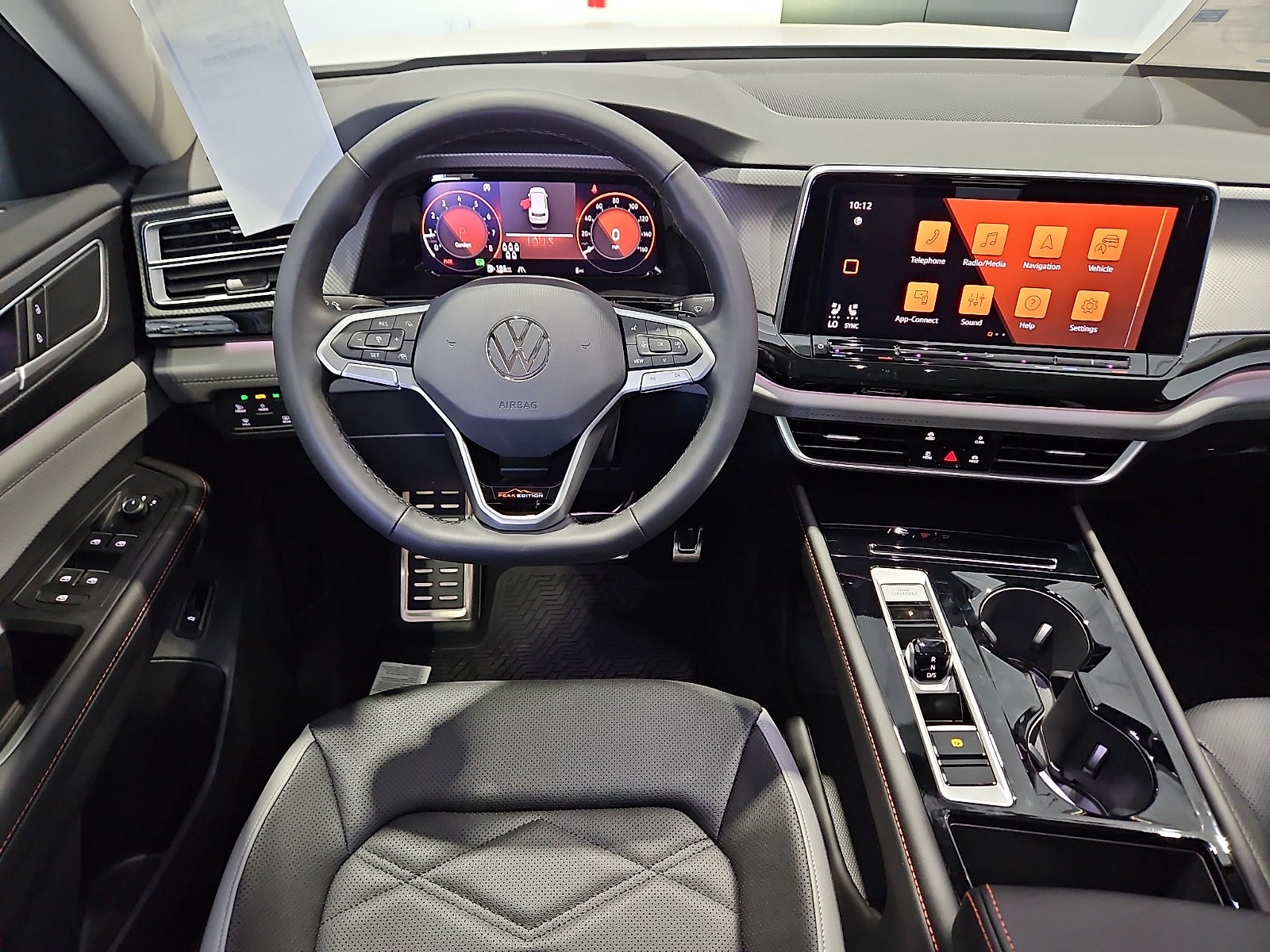 2026 Volkswagen Atlas Peak Edition