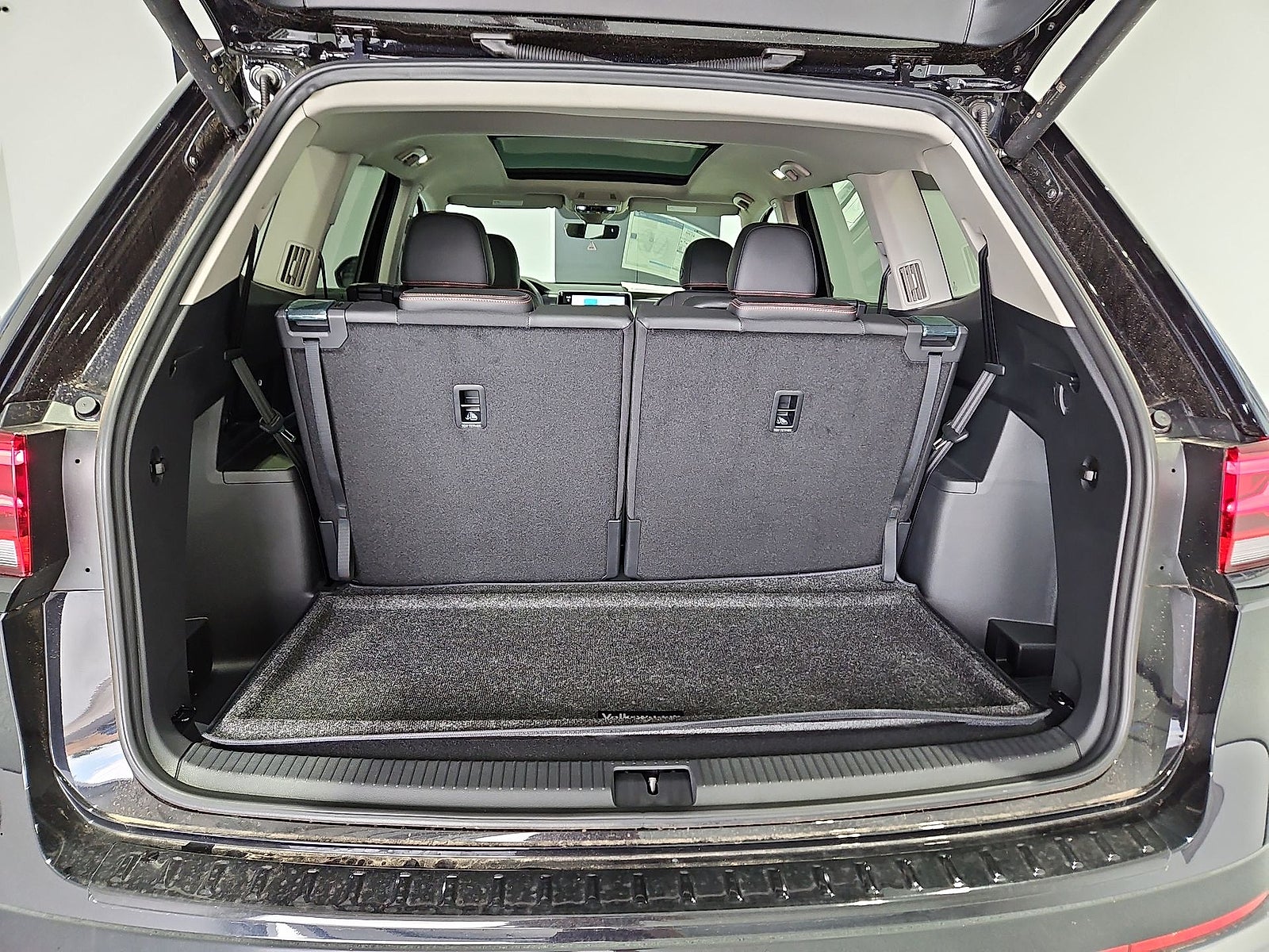 2026 Volkswagen Atlas Peak Edition