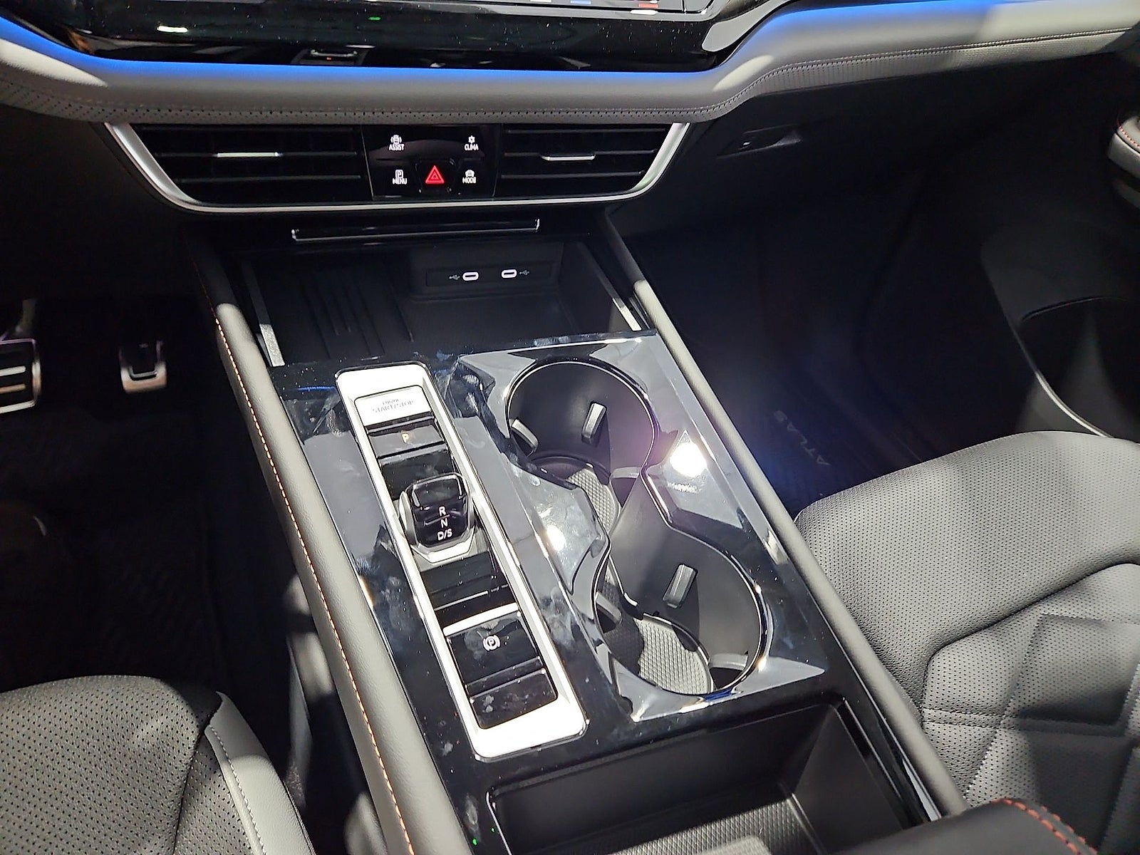 2026 Volkswagen Atlas Peak Edition