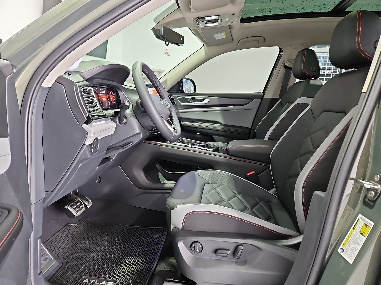 2026 Volkswagen Atlas Peak Edition