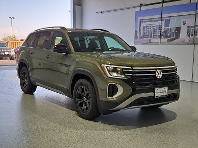 2026 Volkswagen Atlas Peak Edition