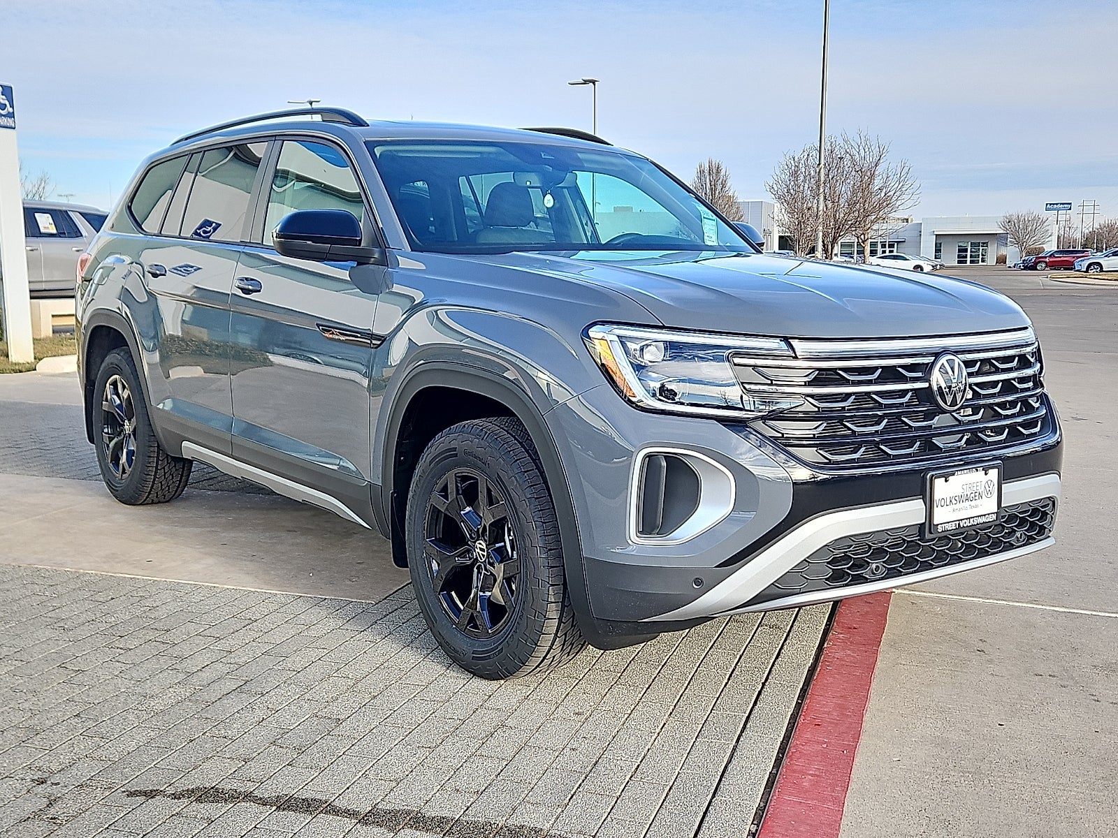 2026 Volkswagen Atlas 2.0T Peak Edition