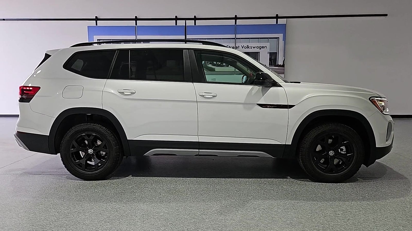 2026 Volkswagen Atlas Peak Edition