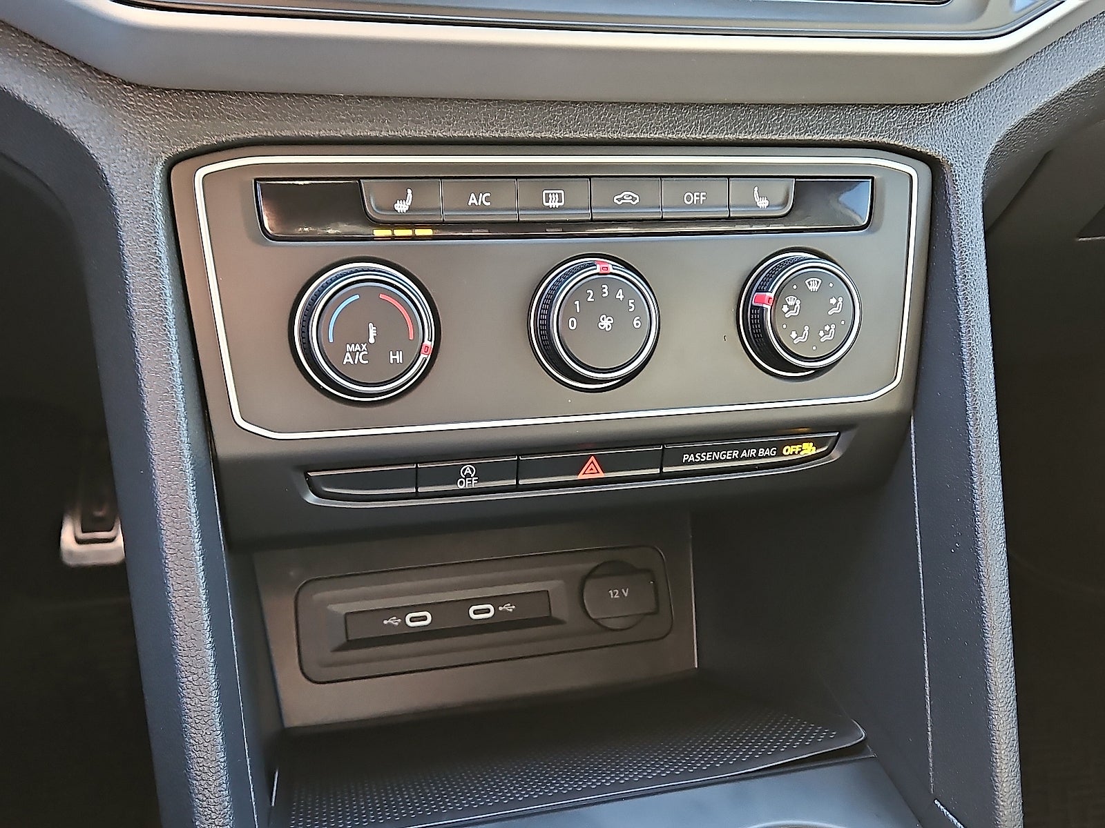 2023 Volkswagen Atlas Cross Sport 2.0T SE