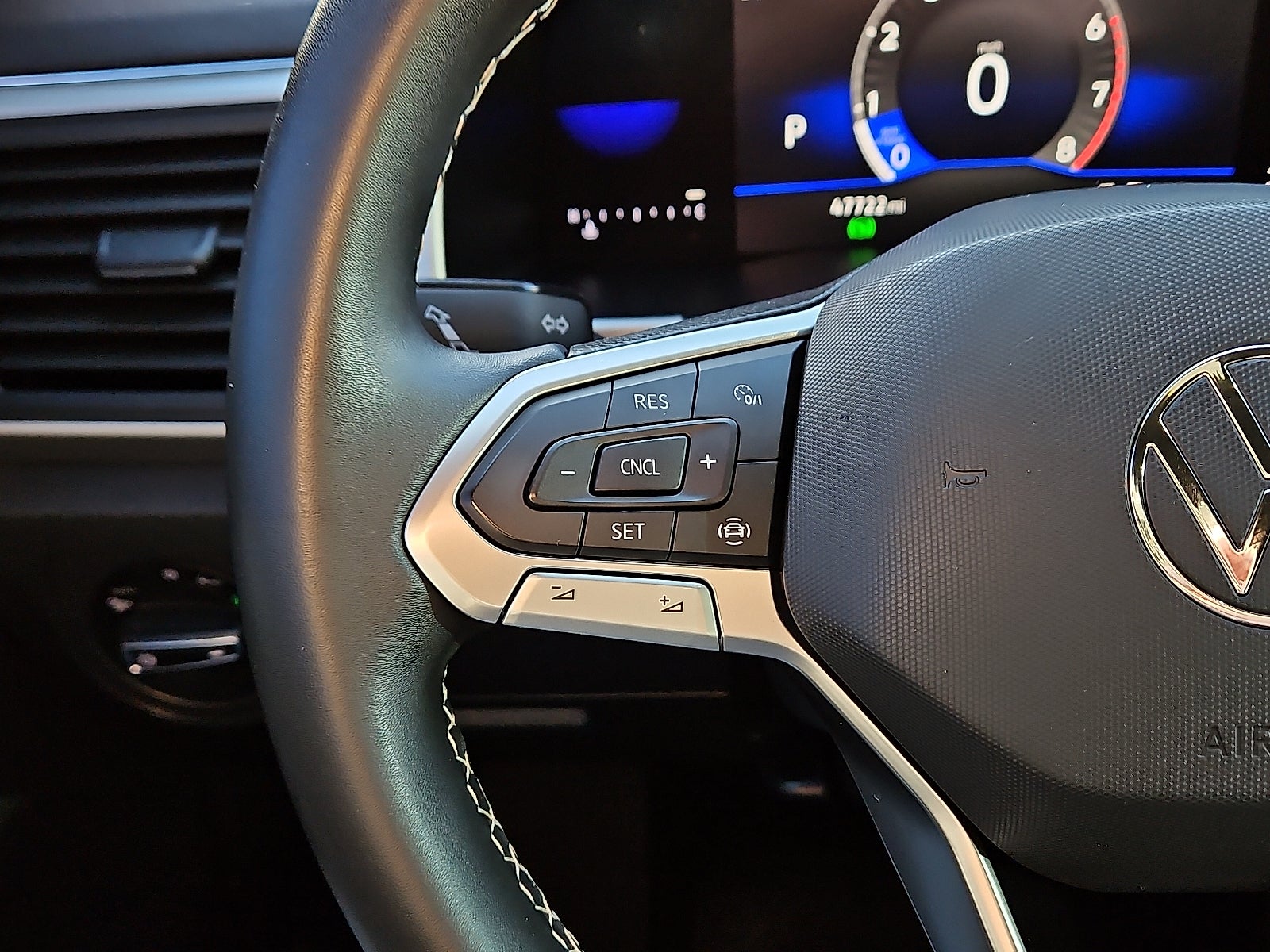 2023 Volkswagen Atlas Cross Sport 2.0T SE