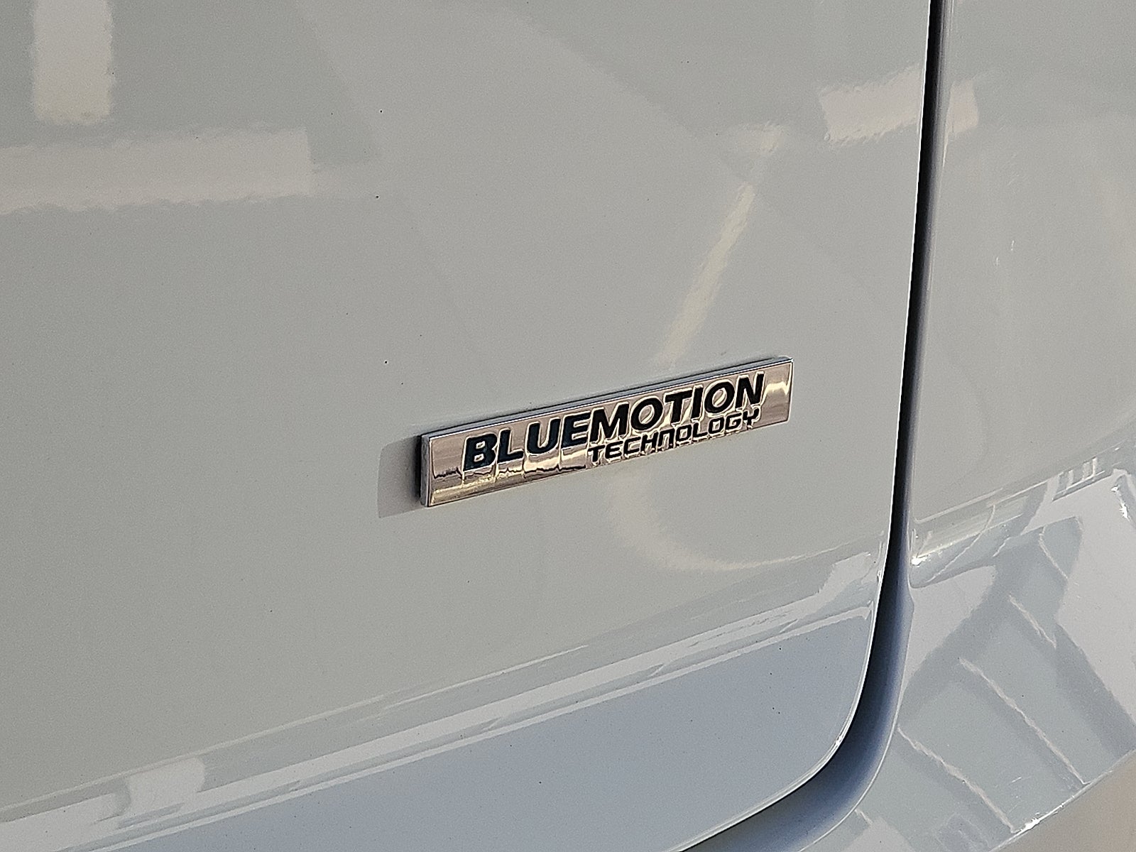 2023 Volkswagen Atlas Cross Sport 2.0T SE