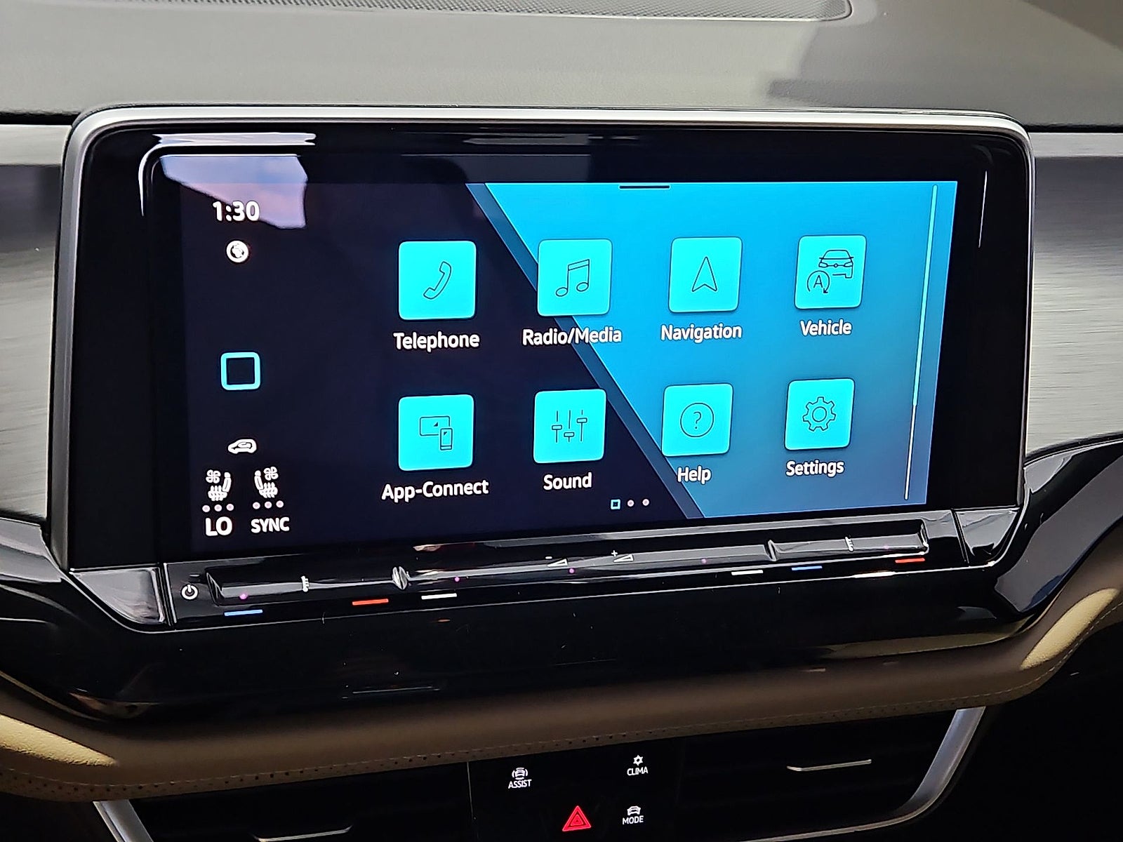 2026 Volkswagen Atlas Cross Sport SE
