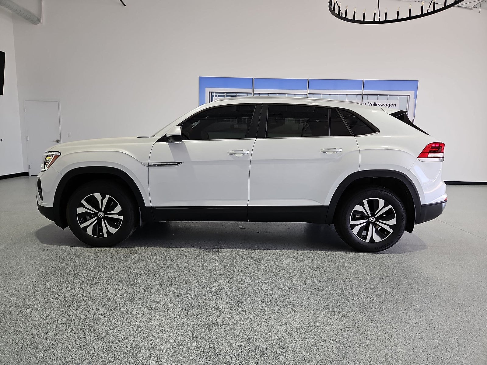 2026 Volkswagen Atlas Cross Sport SE