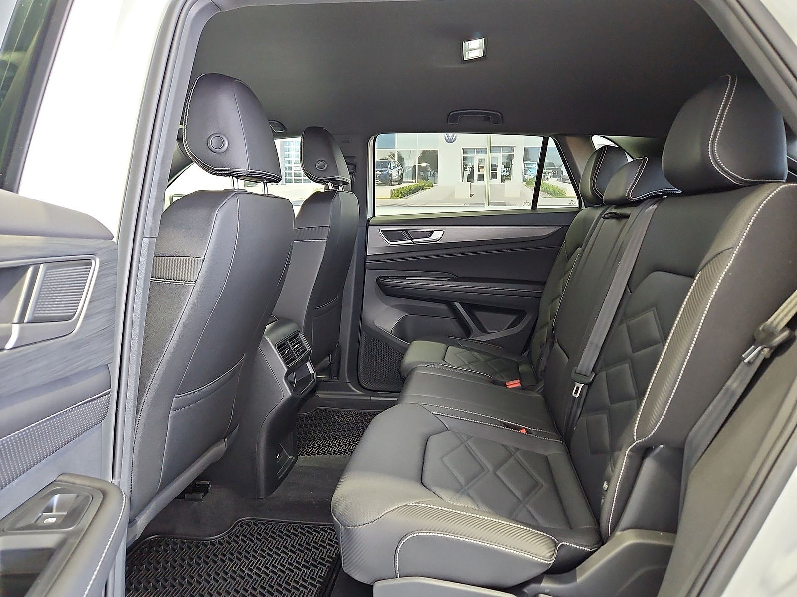 2026 Volkswagen Atlas Cross Sport SE