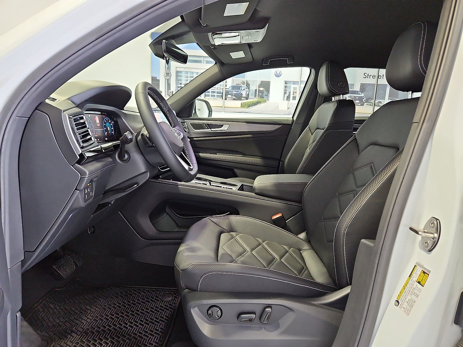 2026 Volkswagen Atlas Cross Sport SE