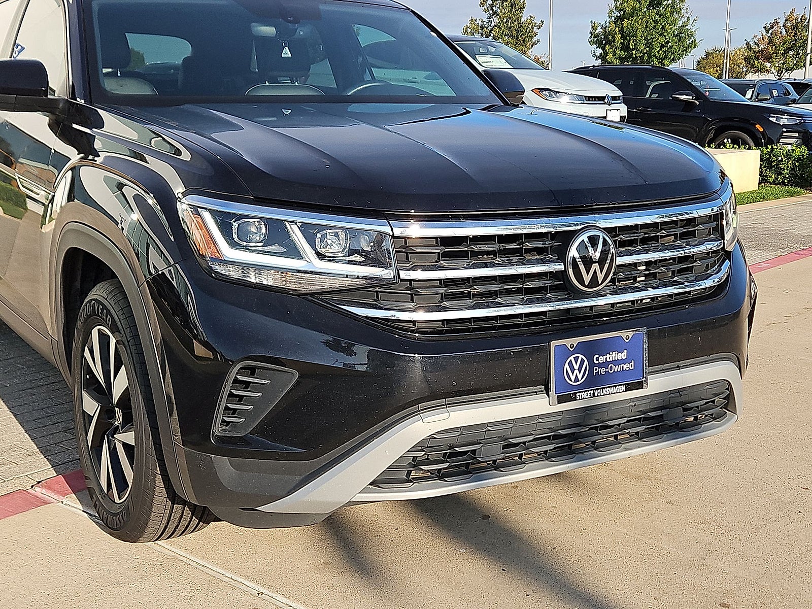 2023 Volkswagen Atlas Cross Sport 2.0T SE