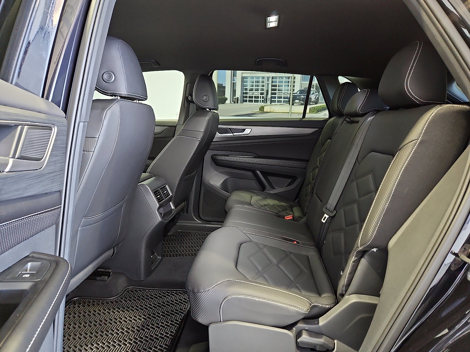2026 Volkswagen Atlas Cross Sport SE