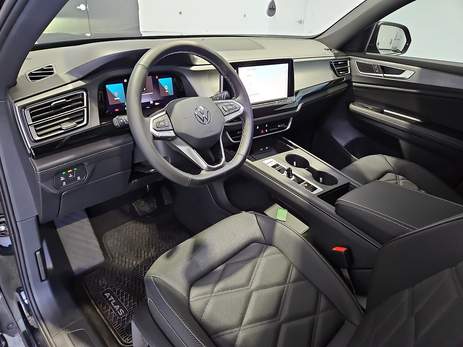 2026 Volkswagen Atlas Cross Sport SE