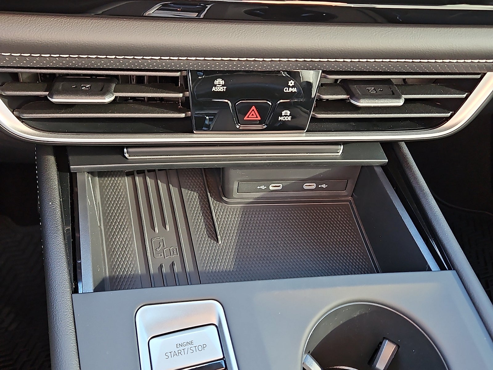 2026 Volkswagen Atlas Cross Sport 2.0T SE