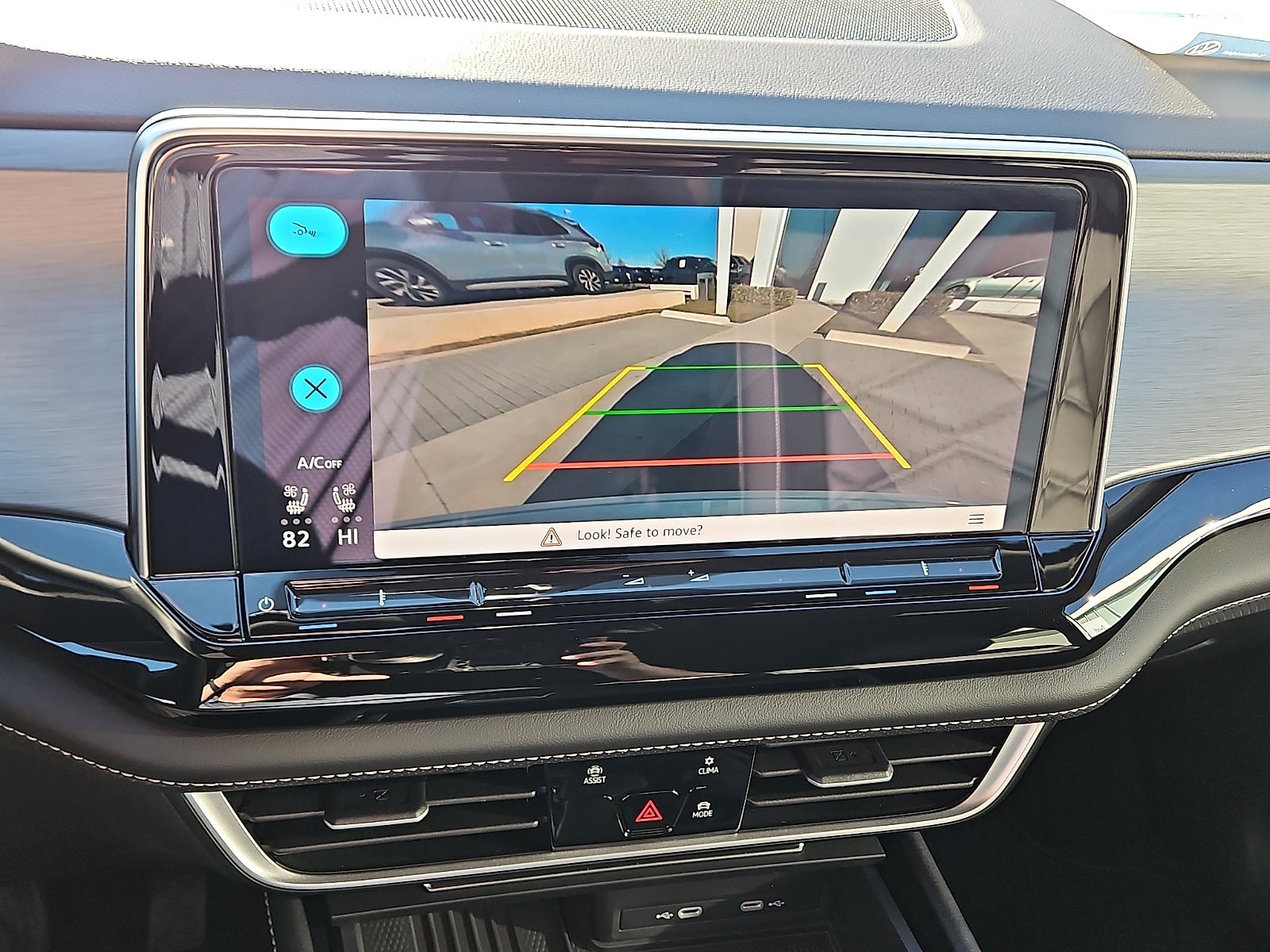 2026 Volkswagen Atlas Cross Sport 2.0T SE