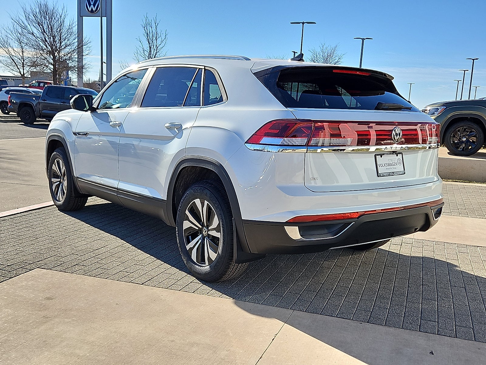 2026 Volkswagen Atlas Cross Sport 2.0T SE