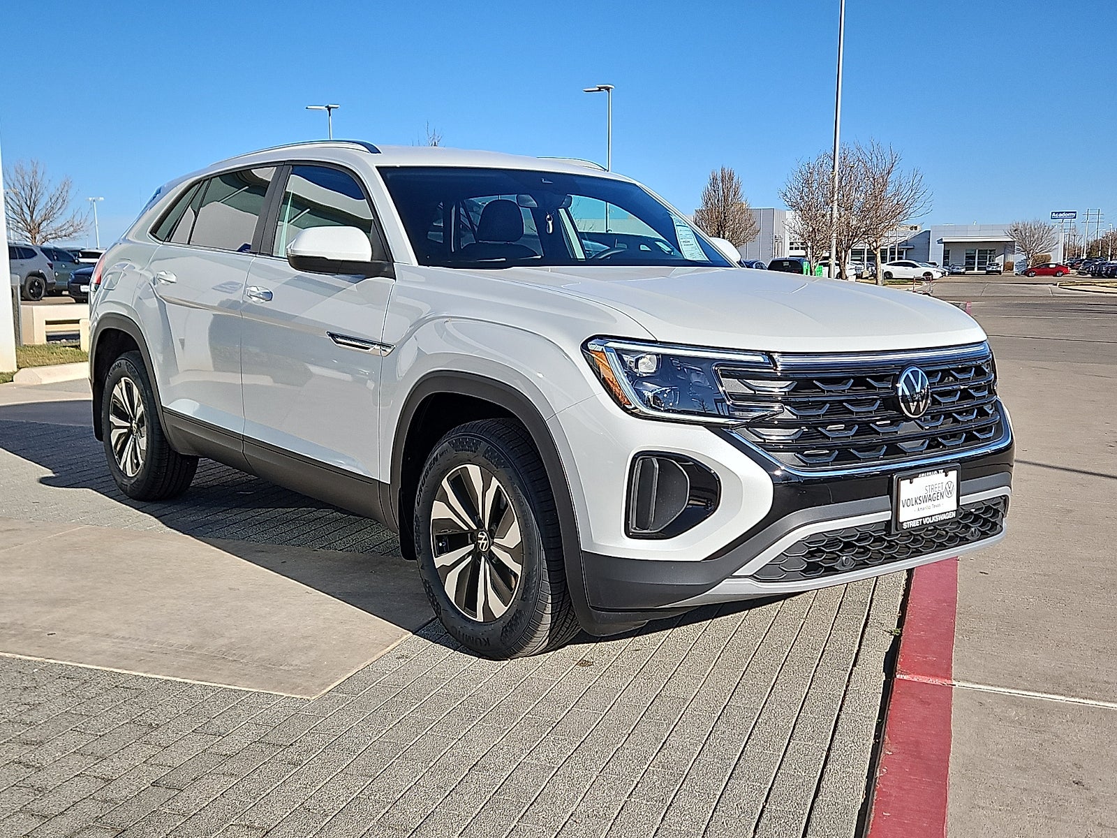 2026 Volkswagen Atlas Cross Sport 2.0T SE