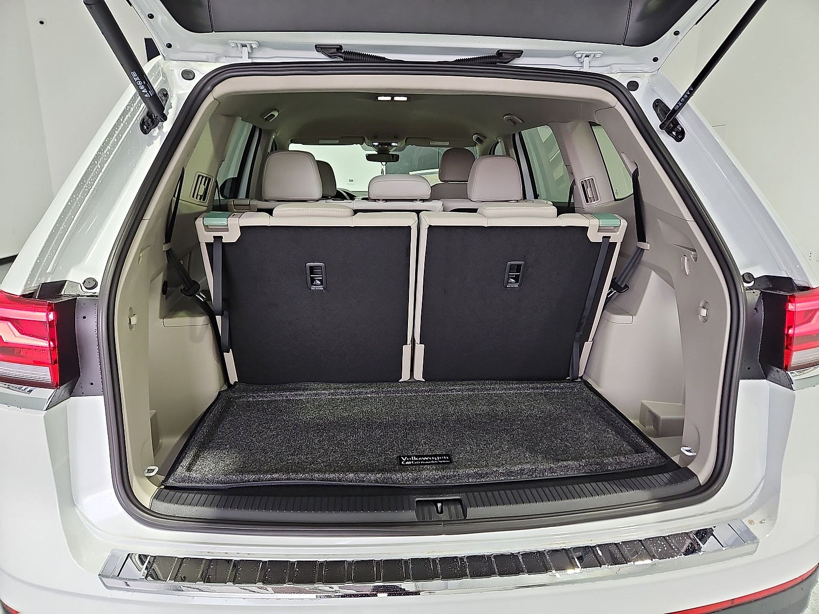 2026 Volkswagen Atlas SE