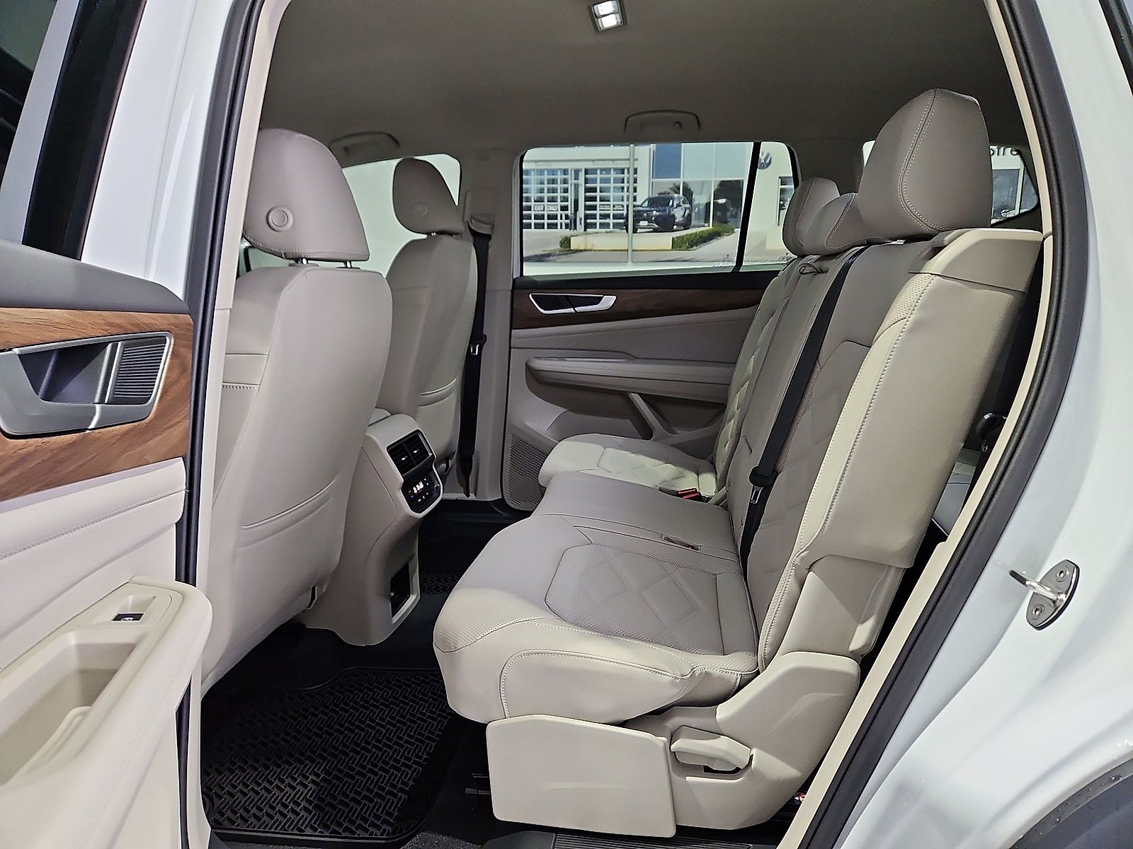 2026 Volkswagen Atlas SE
