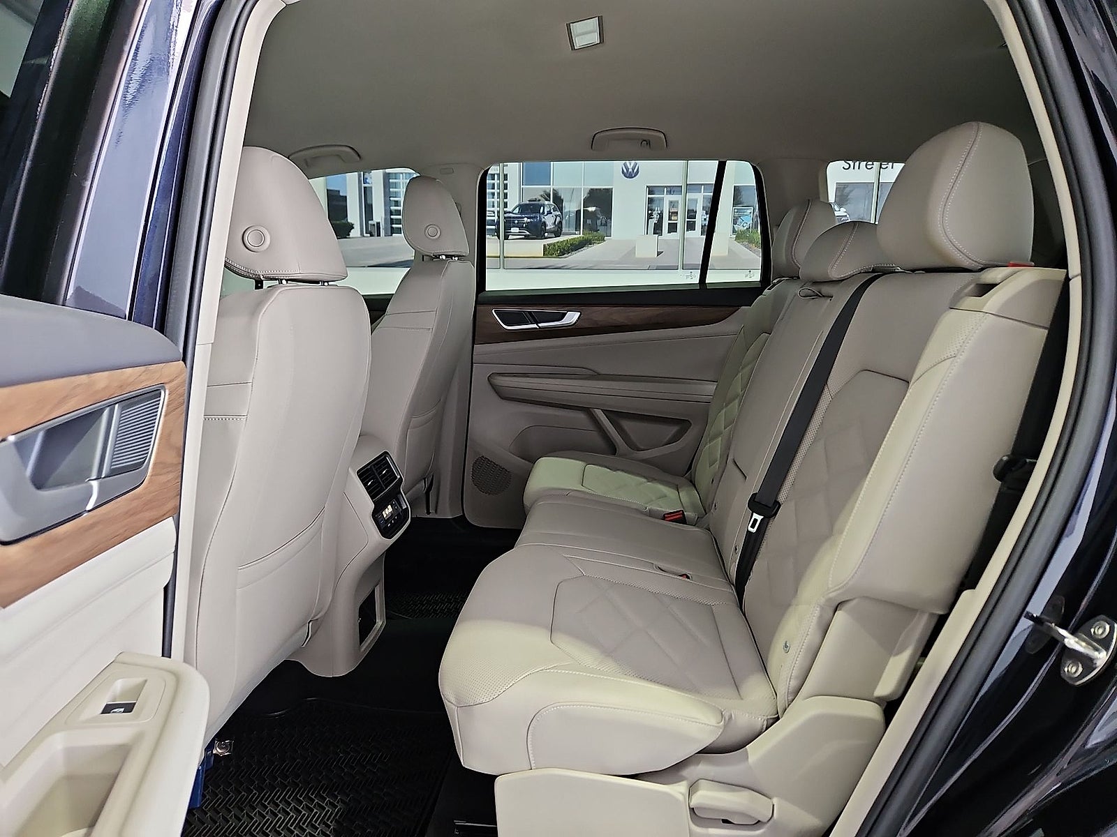 2026 Volkswagen Atlas SE