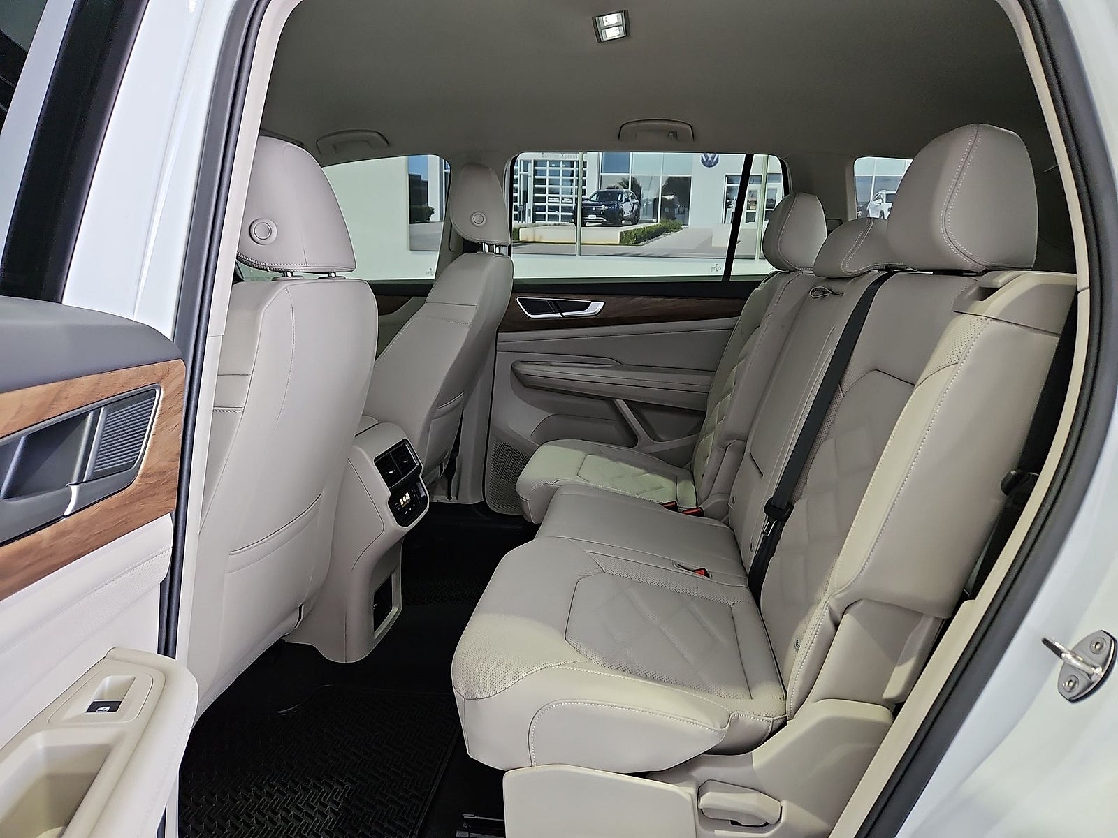 2026 Volkswagen Atlas SE