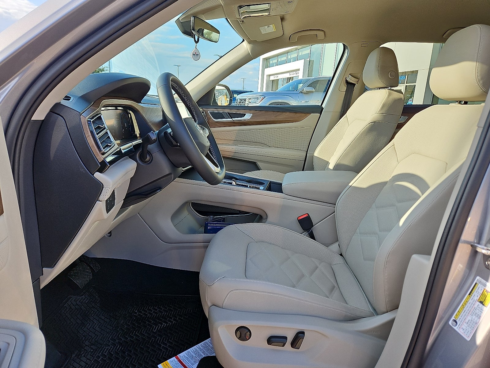 2026 Volkswagen Atlas 2.0T SE