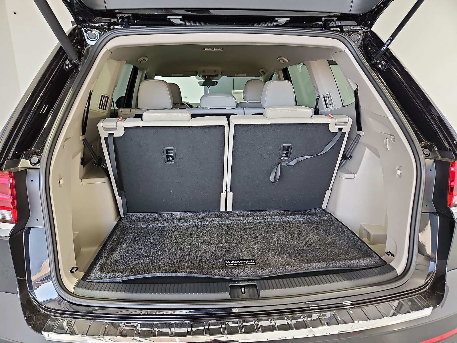 2026 Volkswagen Atlas SE