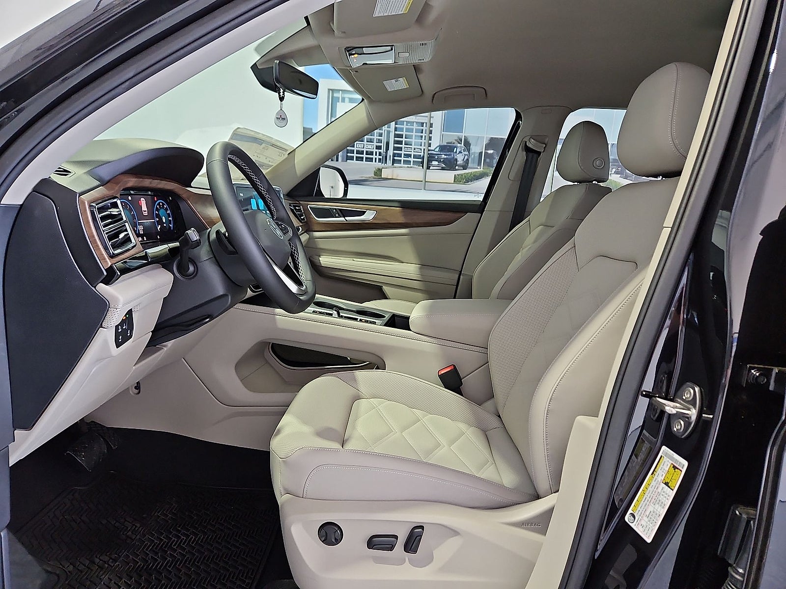 2026 Volkswagen Atlas SE