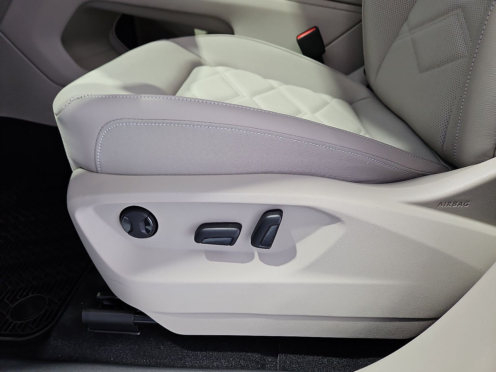 2026 Volkswagen Atlas SE