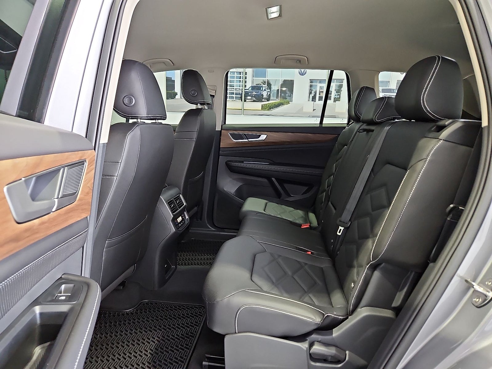 2026 Volkswagen Atlas SE