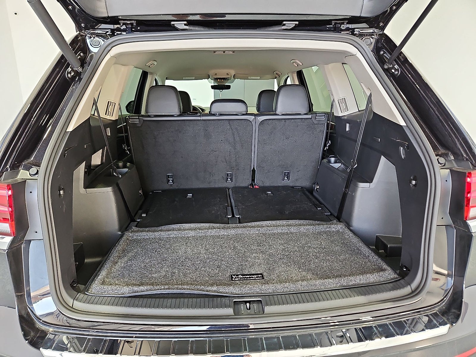 2026 Volkswagen Atlas SE
