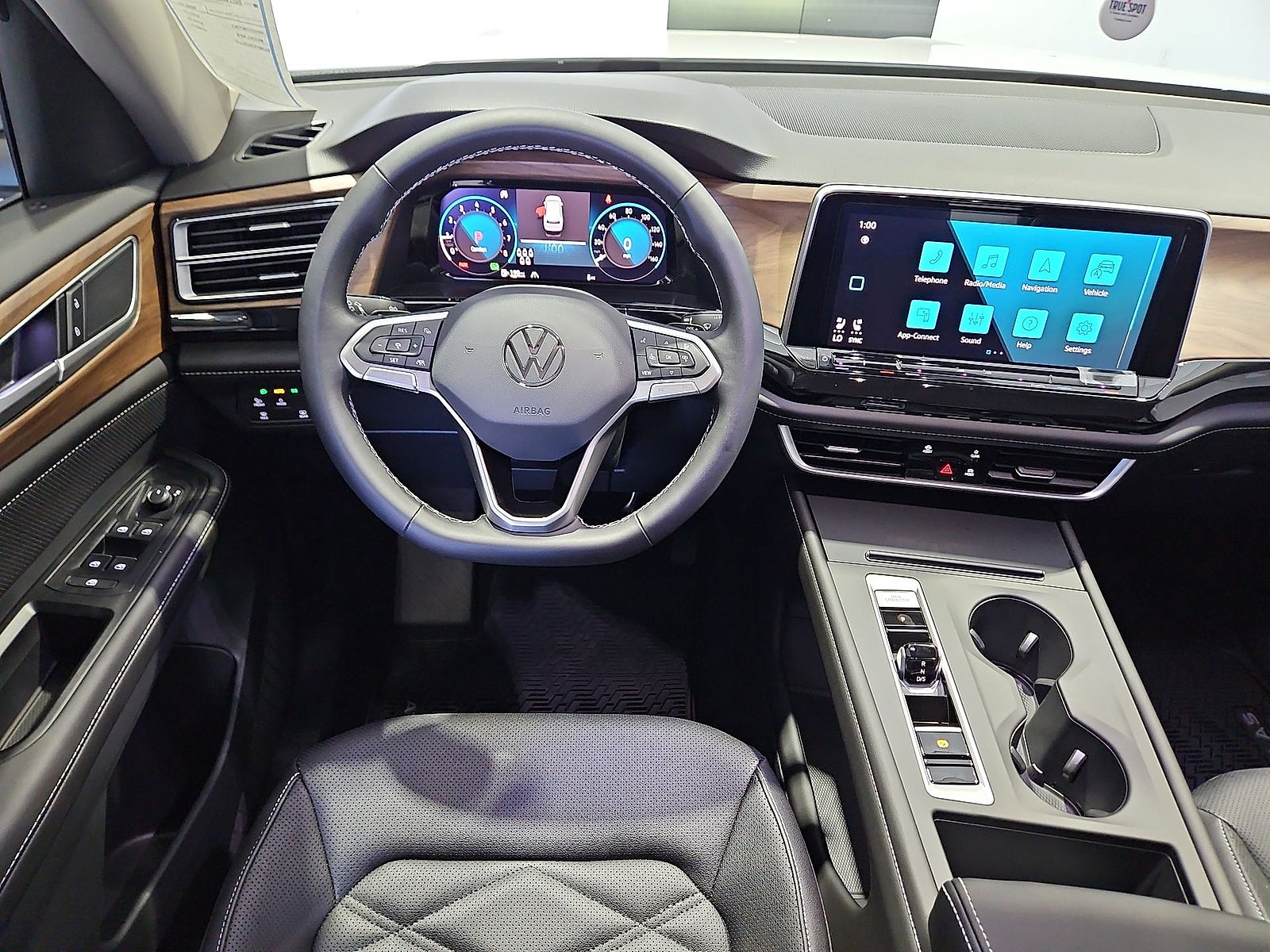 2026 Volkswagen Atlas SE