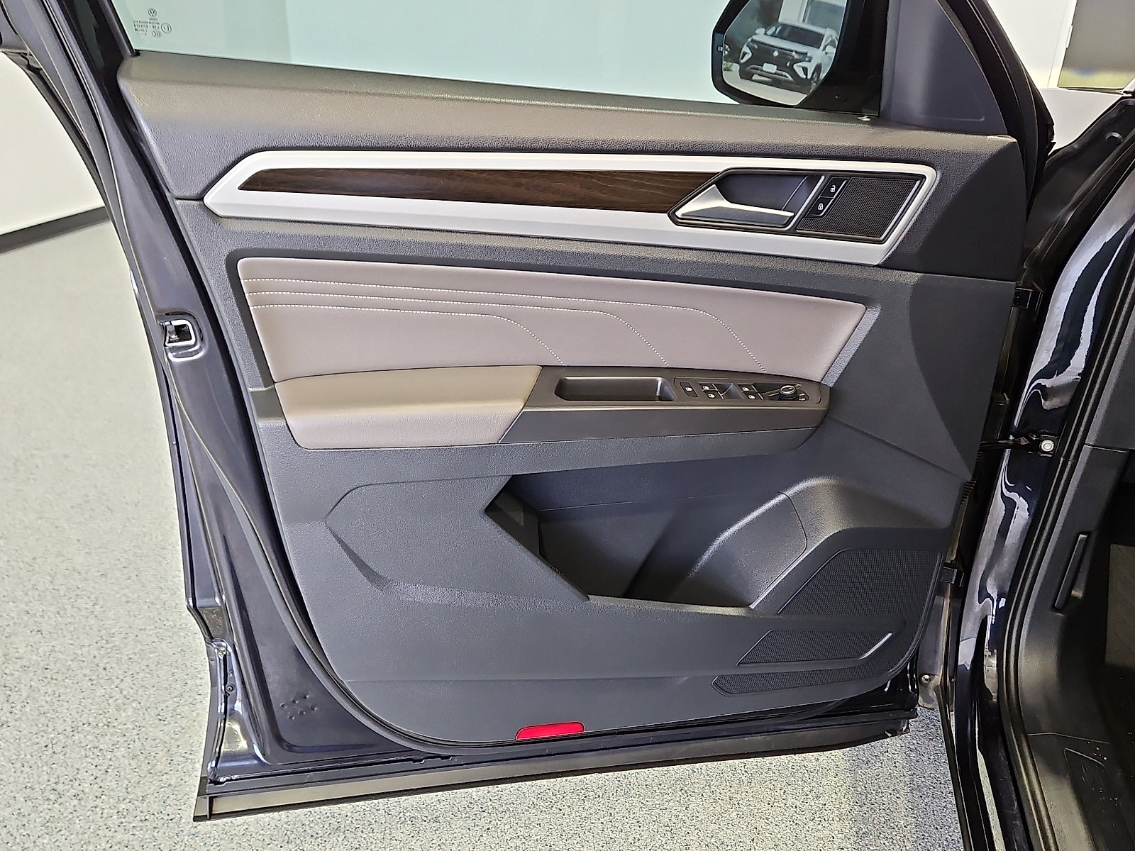 2023 Volkswagen Atlas 2.0T SE