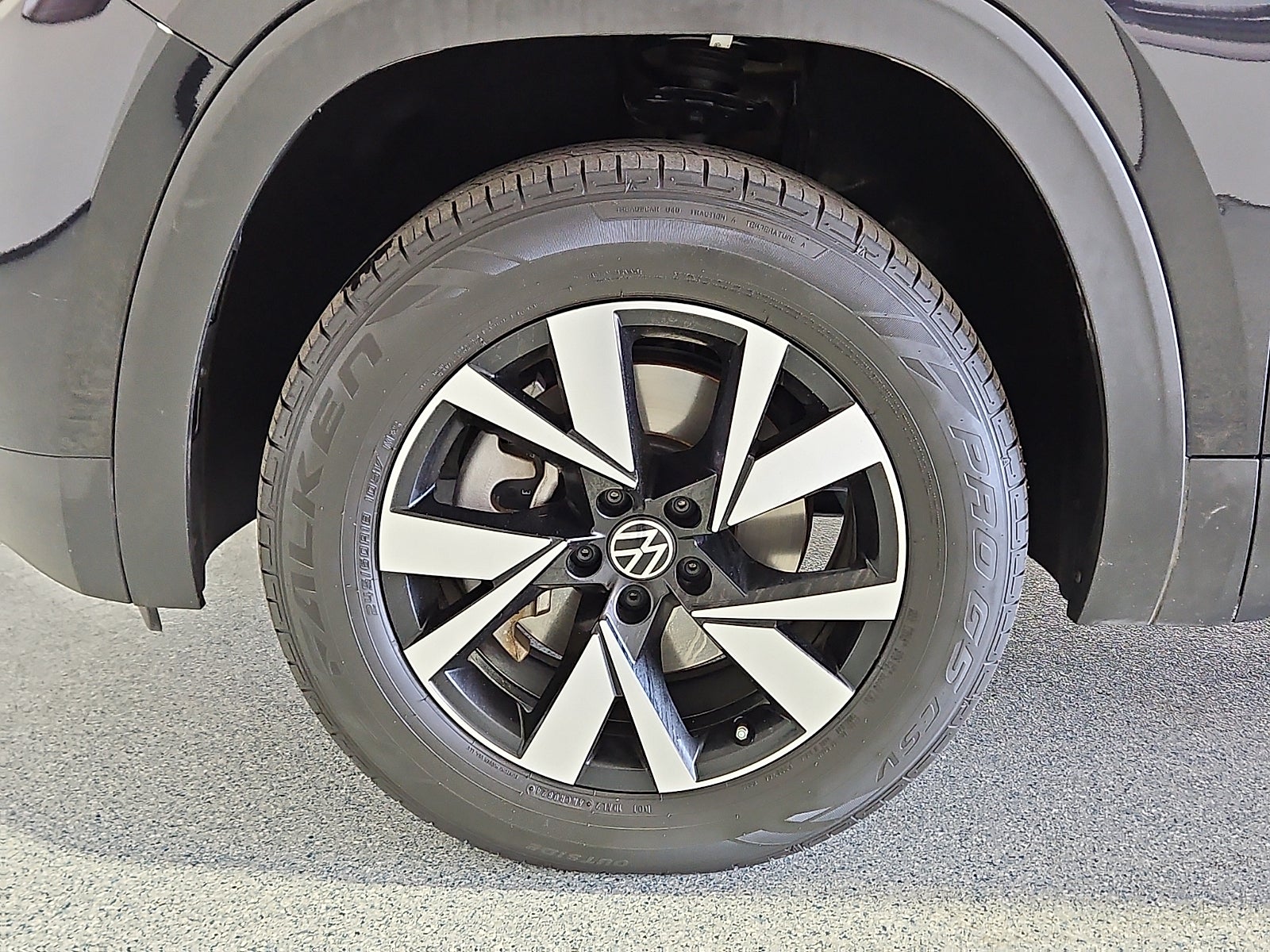 2023 Volkswagen Atlas 2.0T SE
