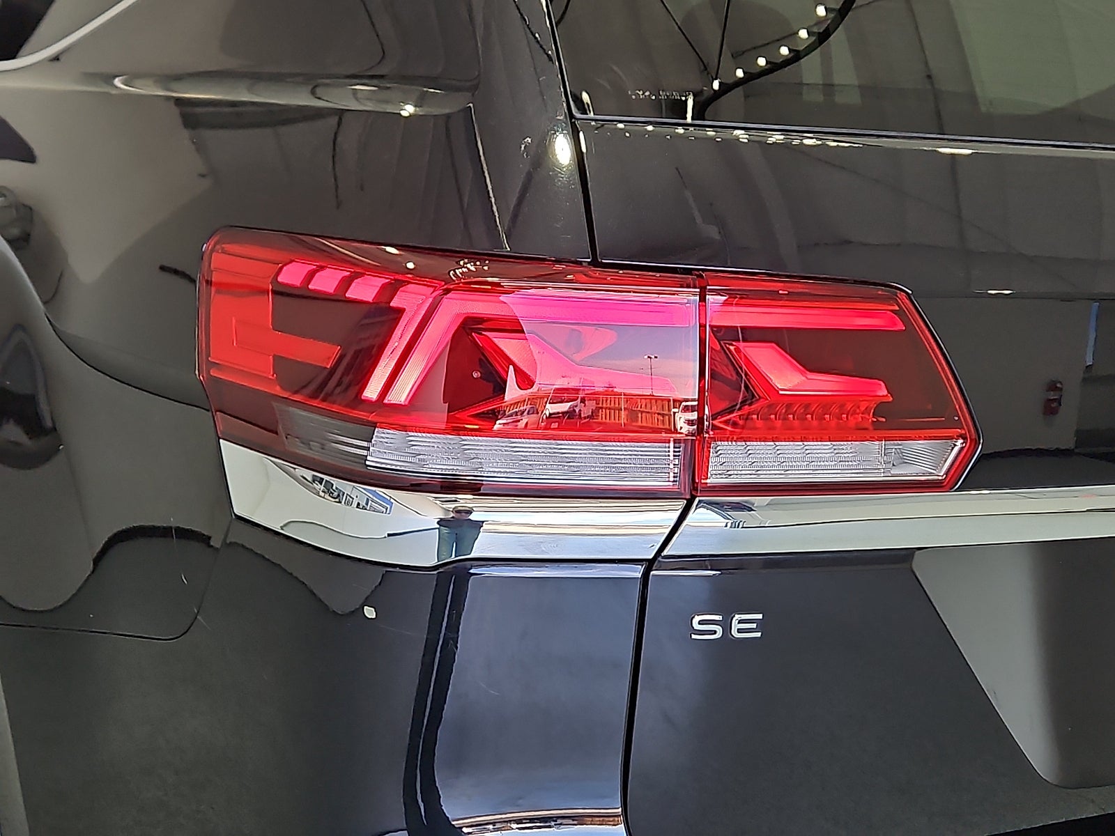 2023 Volkswagen Atlas 2.0T SE