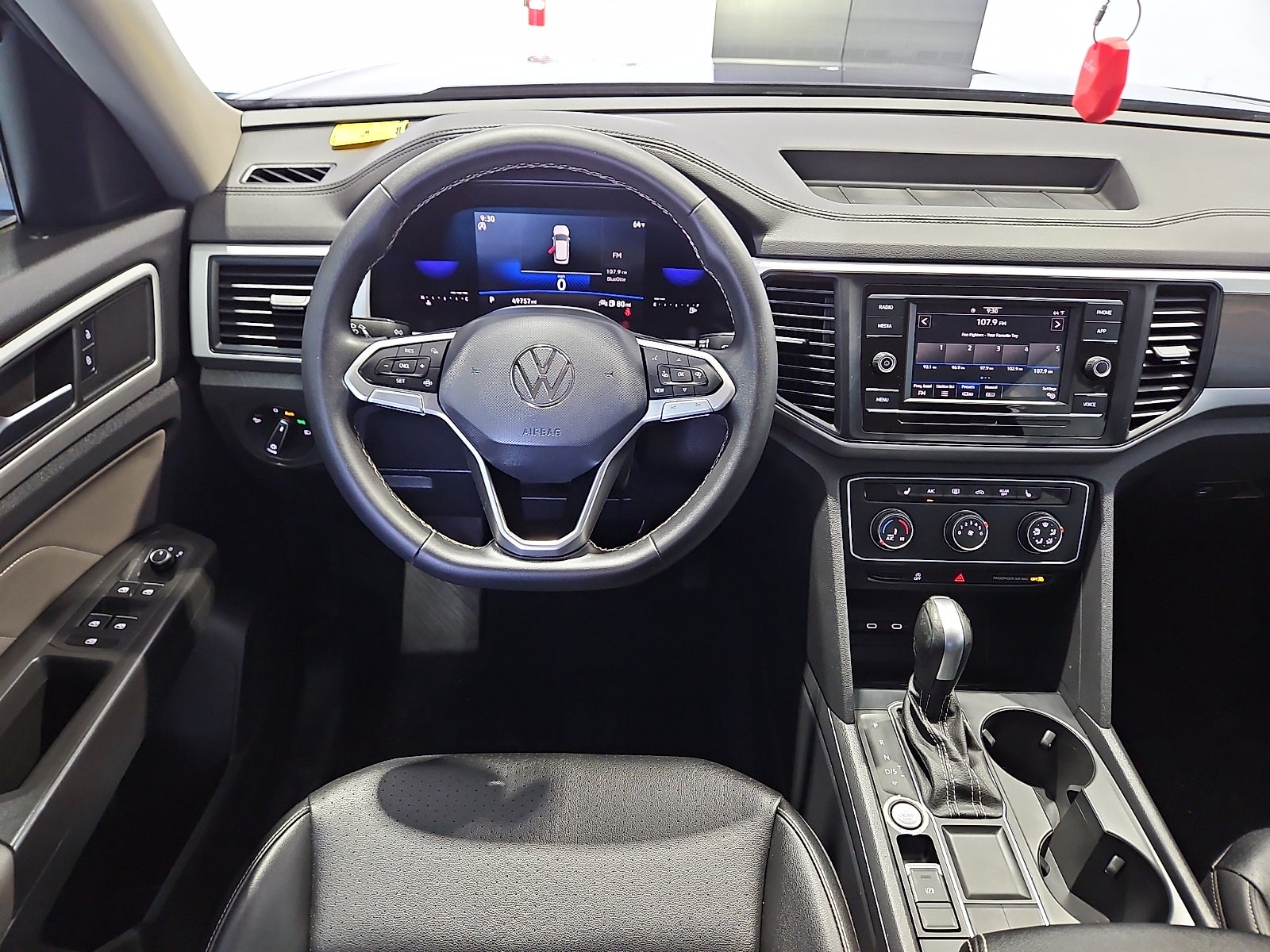 2023 Volkswagen Atlas 2.0T SE