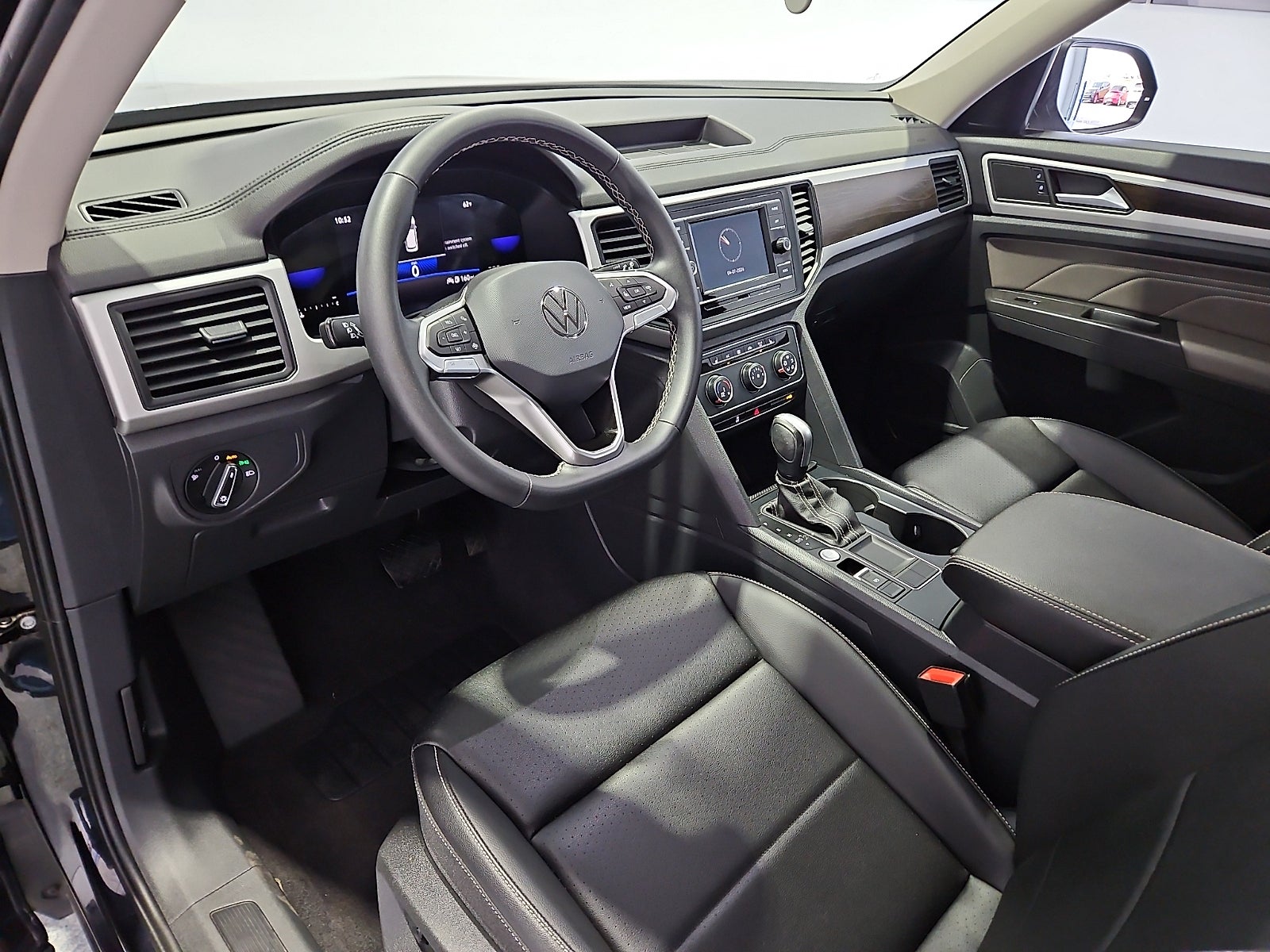 2023 Volkswagen Atlas 2.0T SE