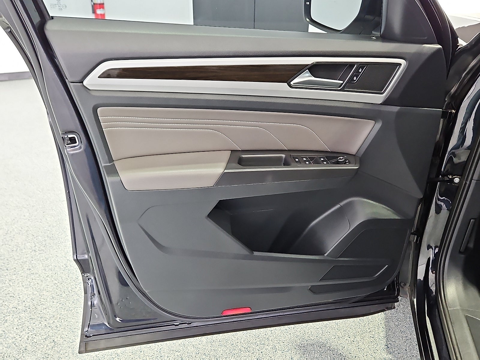 2023 Volkswagen Atlas 2.0T SE
