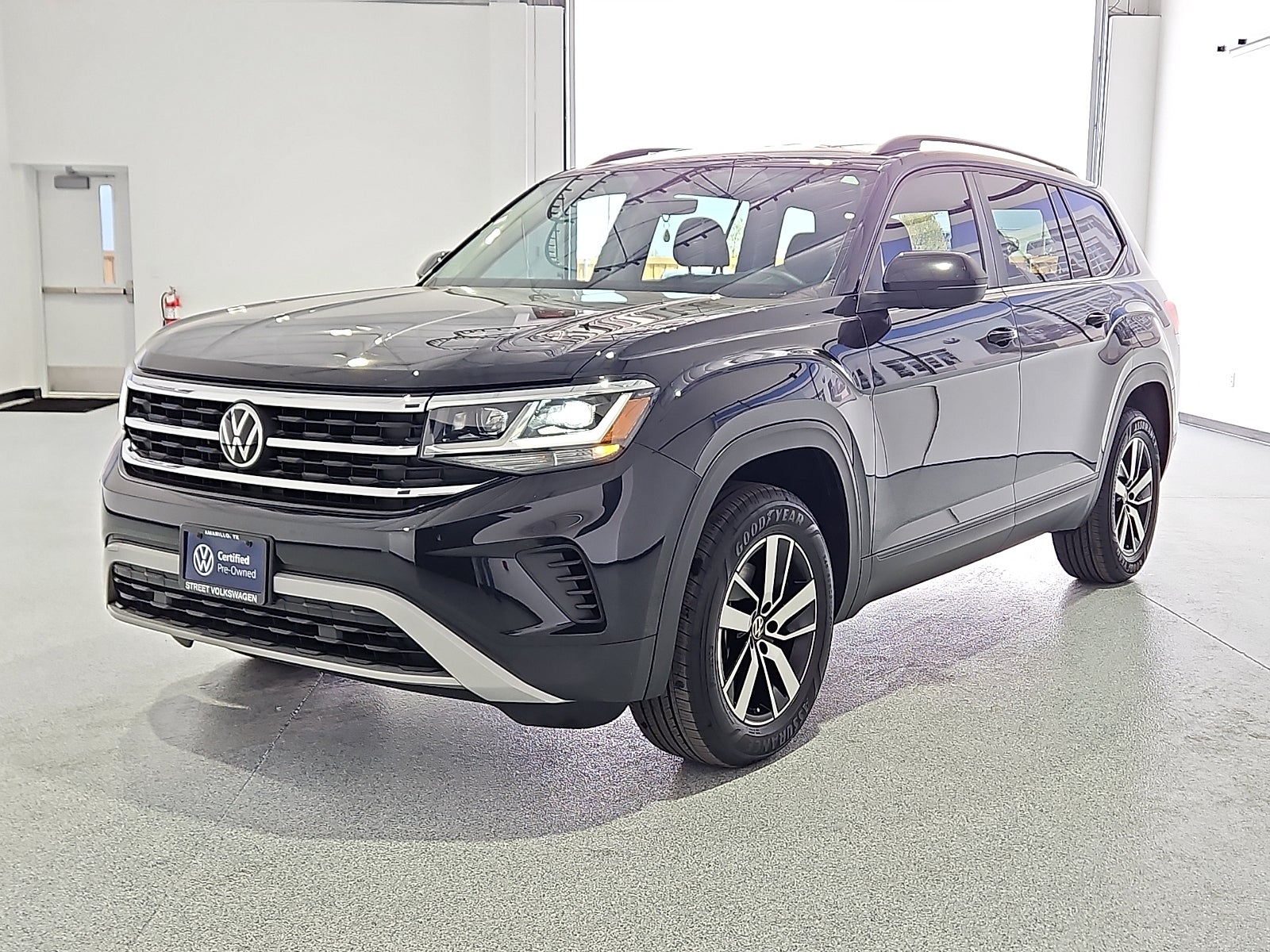2023 Volkswagen Atlas 2.0T SE