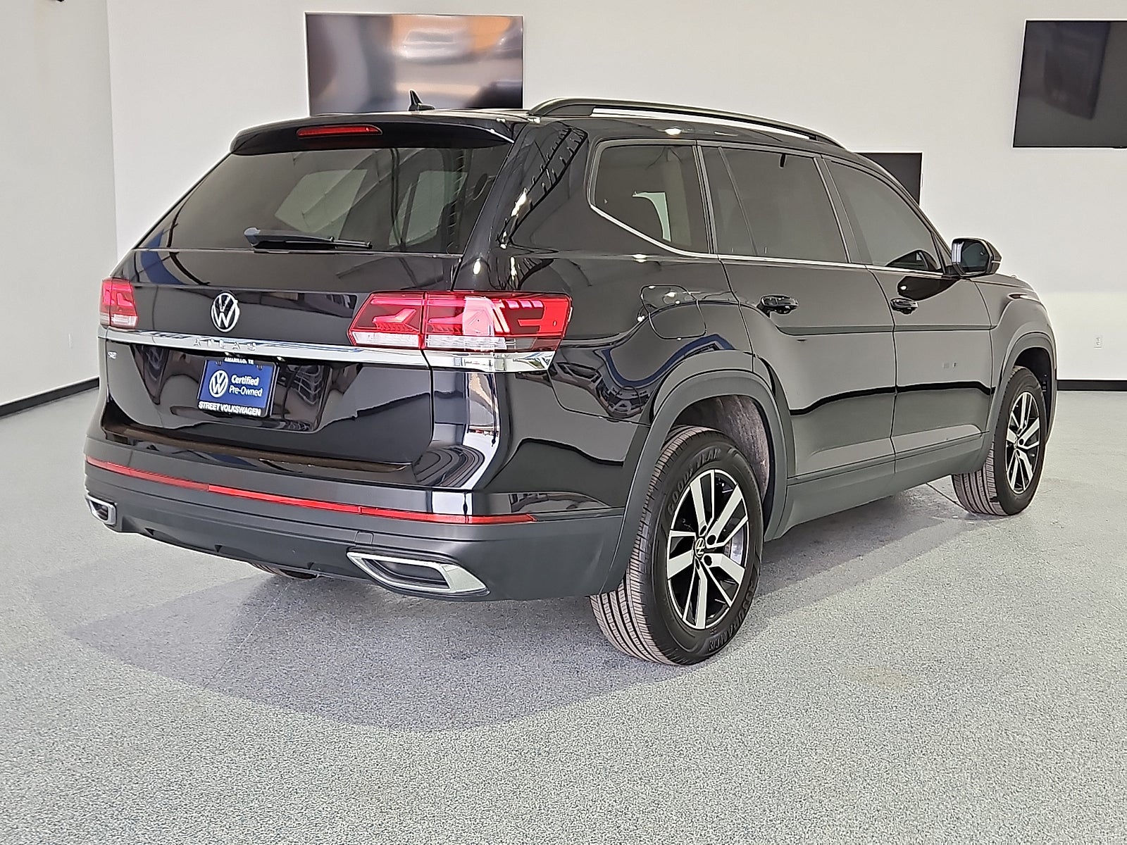 2023 Volkswagen Atlas 2.0T SE