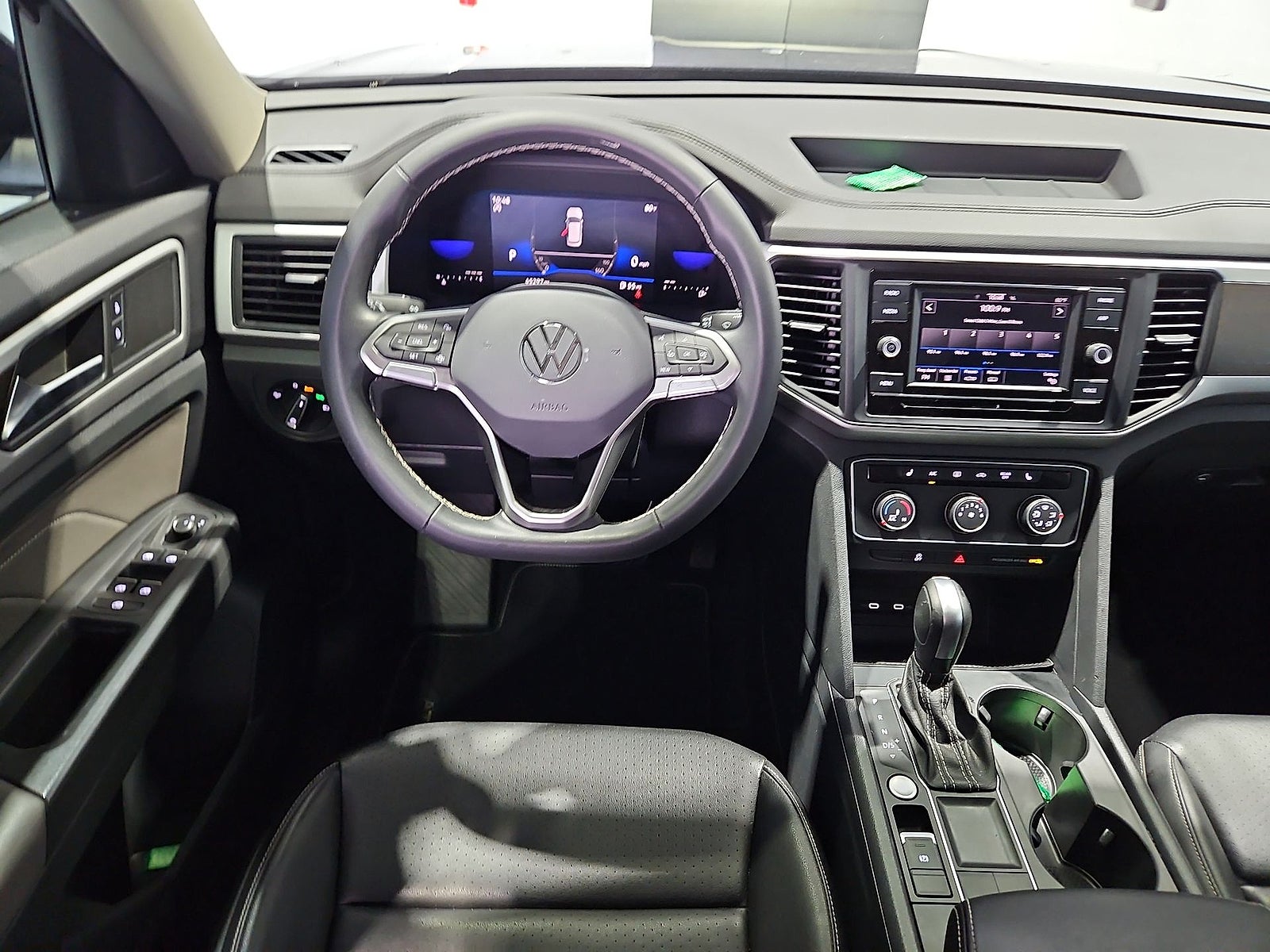 2023 Volkswagen Atlas 2.0T SE