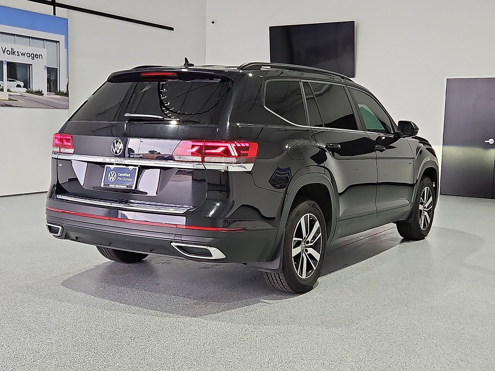 2023 Volkswagen Atlas 2.0T SE