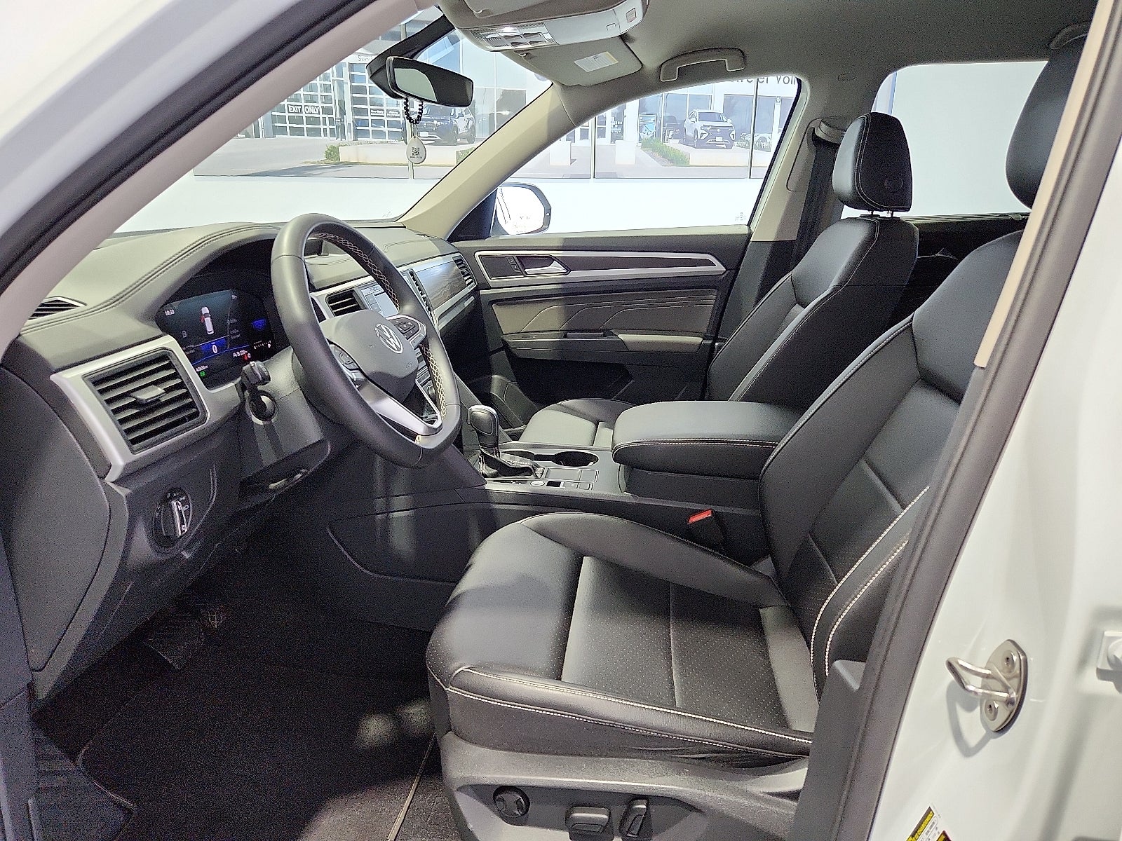 2023 Volkswagen Atlas 2.0T SE