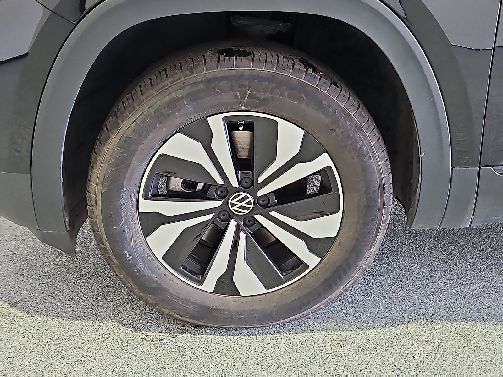 2024 Volkswagen Atlas 2.0T SE