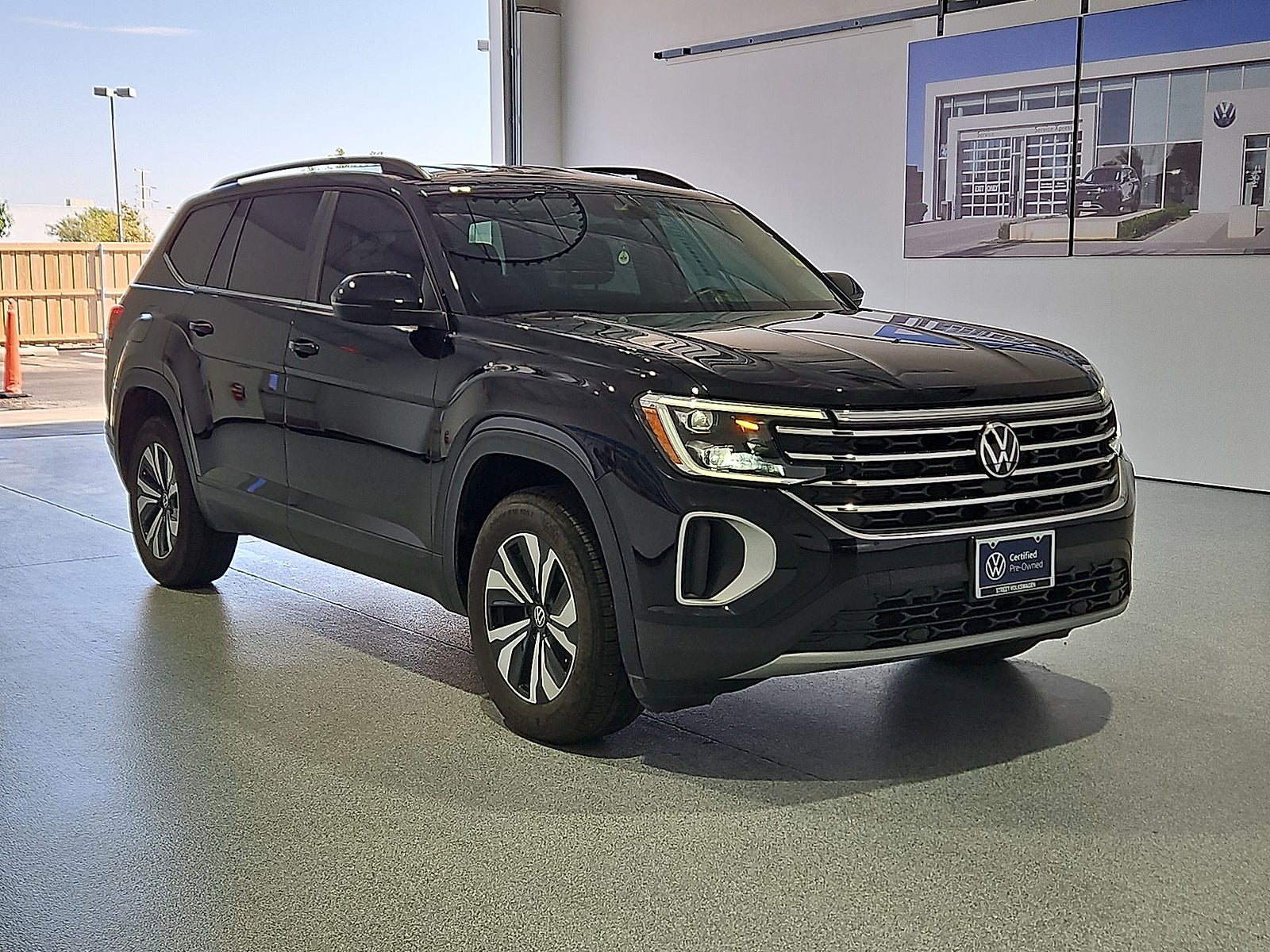 2024 Volkswagen Atlas 2.0T SE